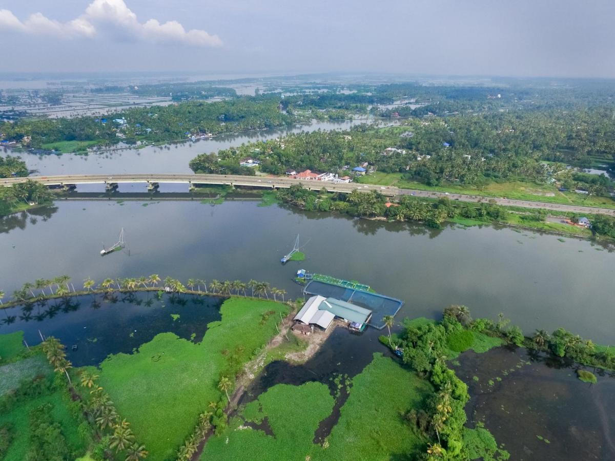 Nihara Resort And Spa Cochin Kochi Luaran gambar