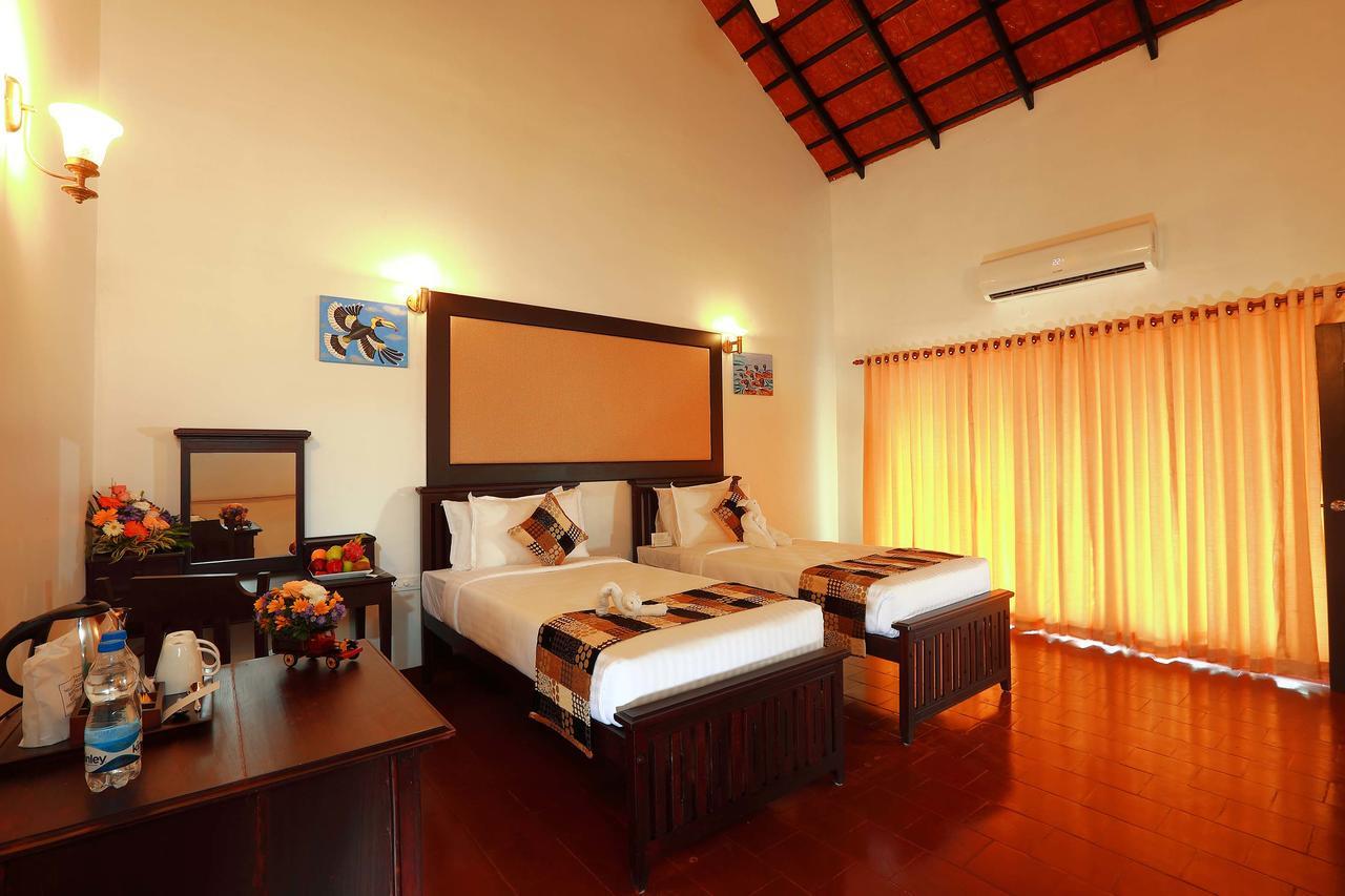 Nihara Resort And Spa Cochin Kochi Luaran gambar