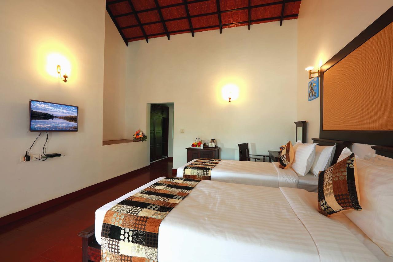Nihara Resort And Spa Cochin Kochi Luaran gambar