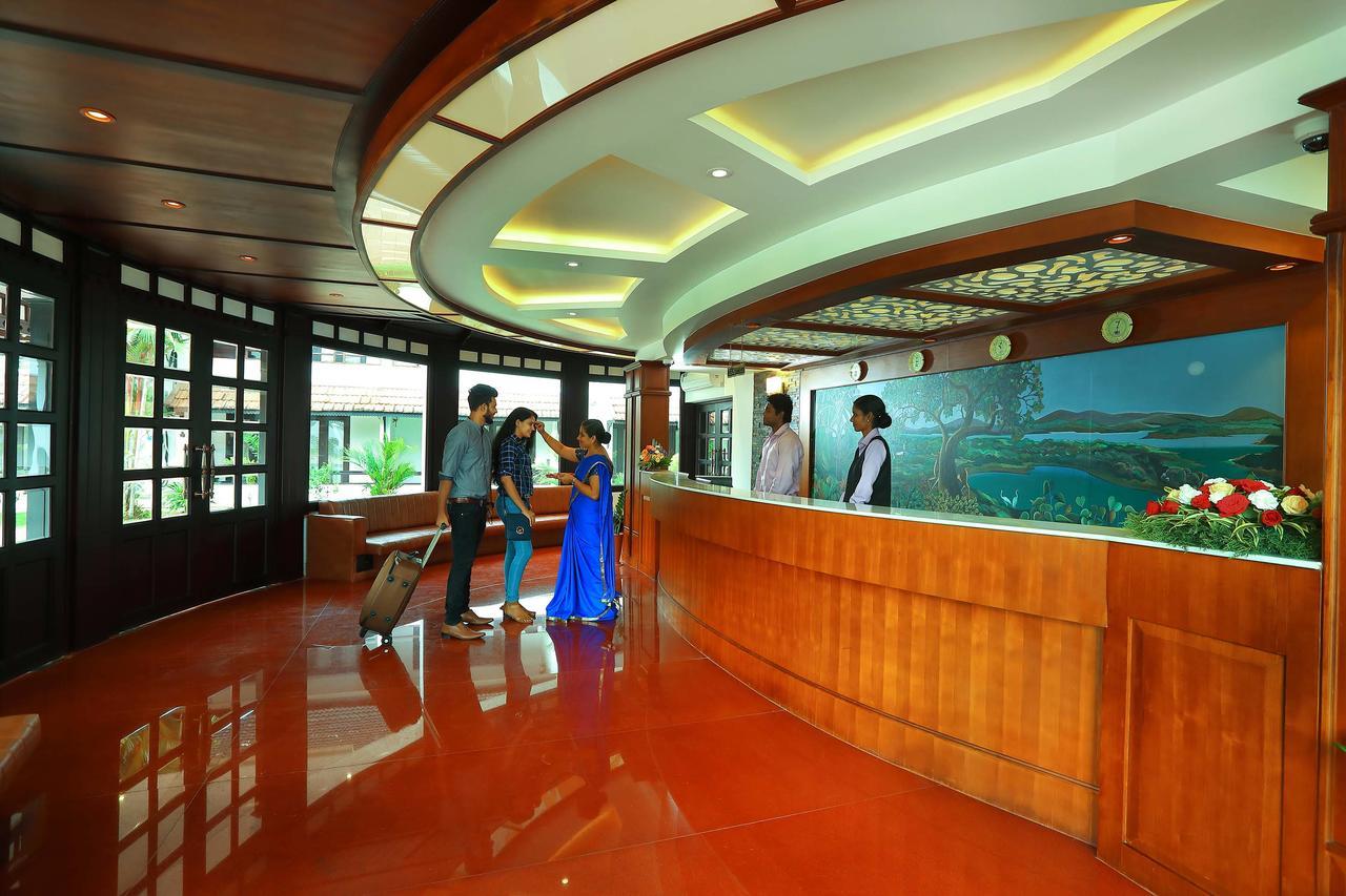 Nihara Resort And Spa Cochin Kochi Luaran gambar