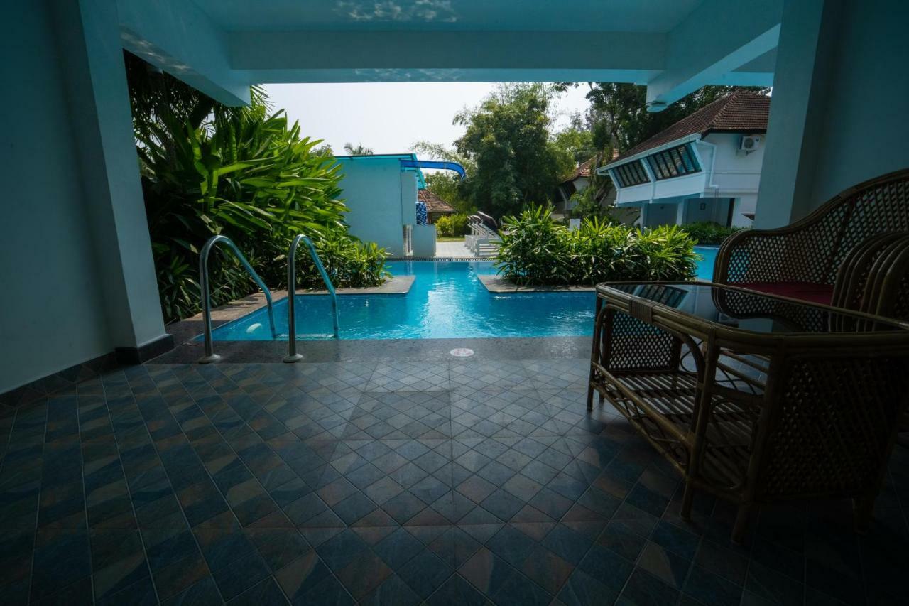 Nihara Resort And Spa Cochin Kochi Luaran gambar