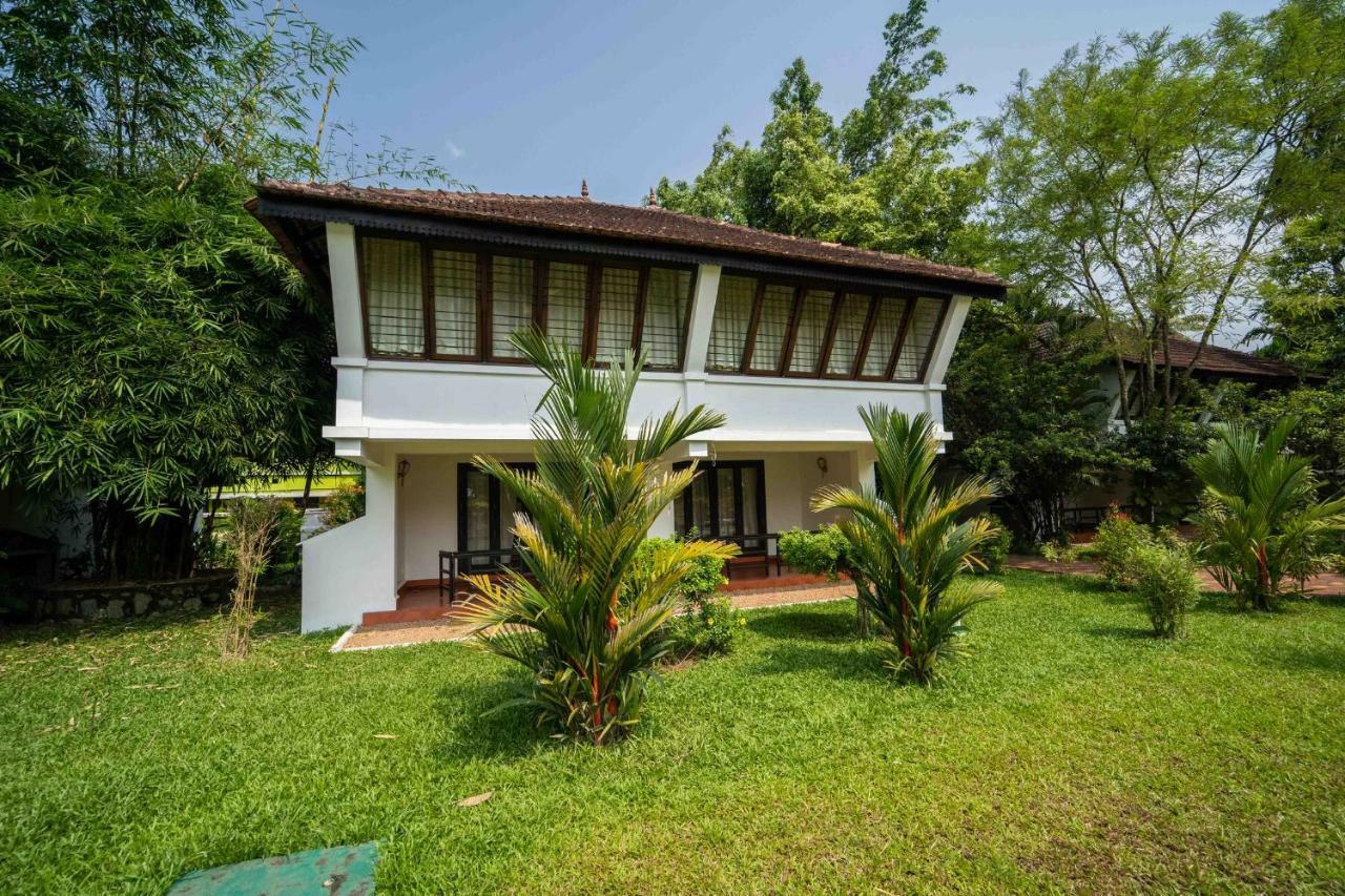 Nihara Resort And Spa Cochin Kochi Luaran gambar