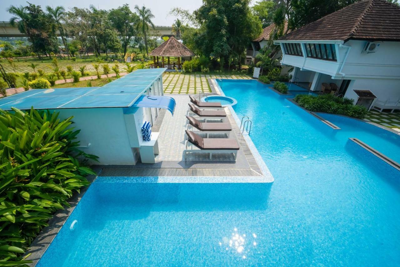 Nihara Resort And Spa Cochin Kochi Luaran gambar
