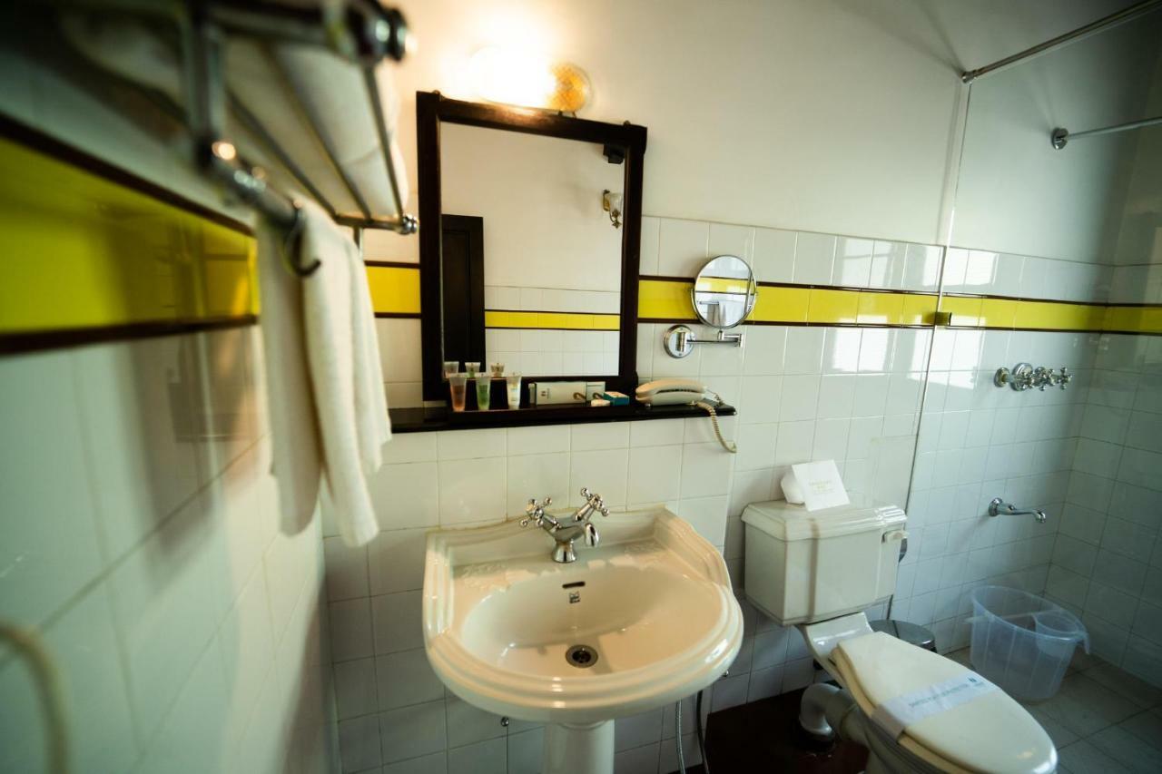 Nihara Resort And Spa Cochin Kochi Luaran gambar