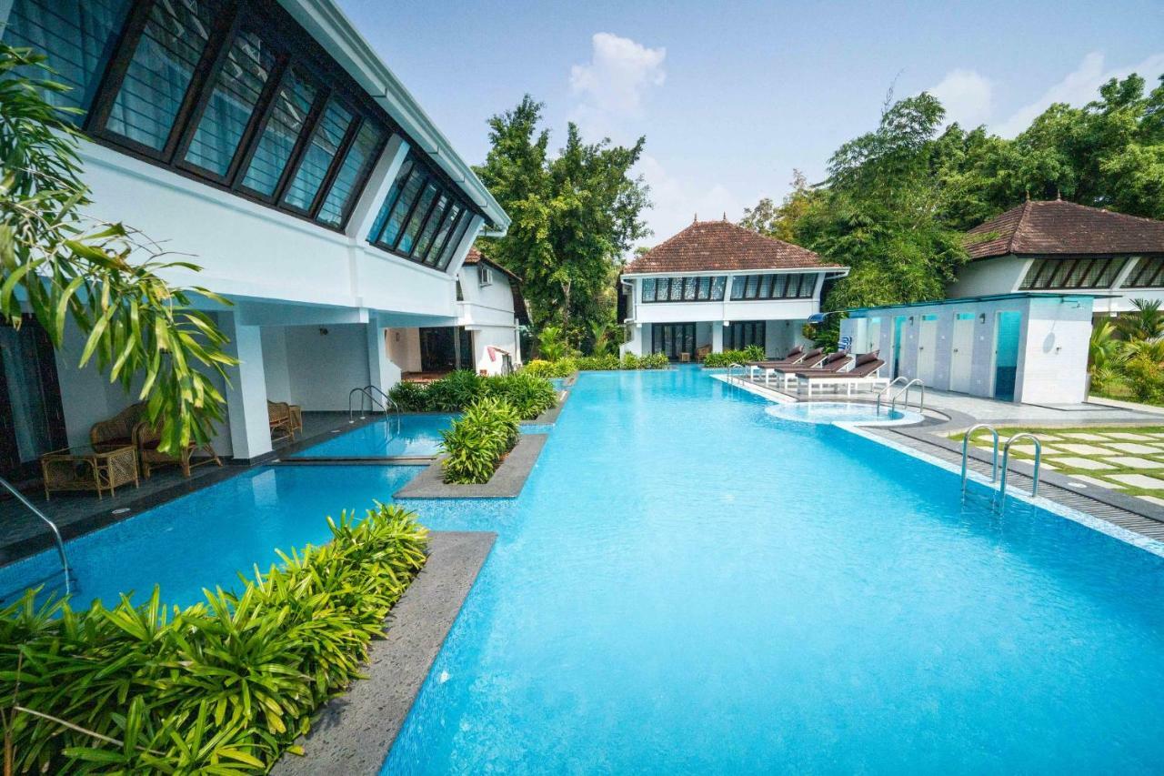 Nihara Resort And Spa Cochin Kochi Luaran gambar
